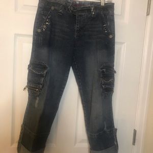 Vintage Candies Capri